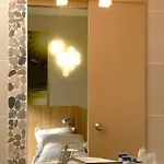 Chagnot Hotel 3*