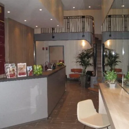 Chagnot Hotel